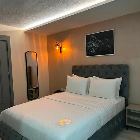 Monezza Maltepe Rezidans Hotell 3*