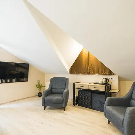 Monezza Maltepe Rezidans 3*