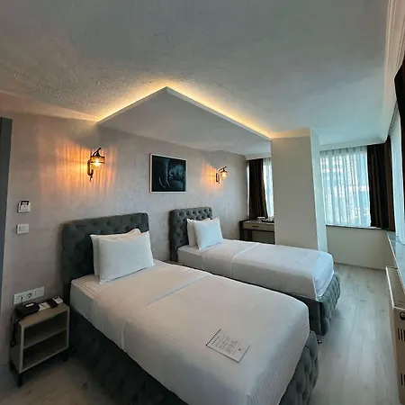 Monezza Maltepe Rezidans 3*